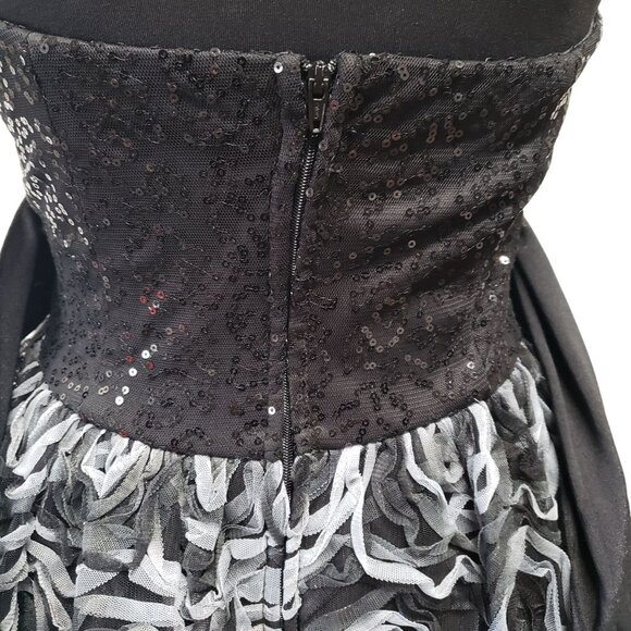 Black Strapless Sequin Rosette Mini Party Dress Size 8 Prom Cocktail Goth Glam - Picture 6 of 11